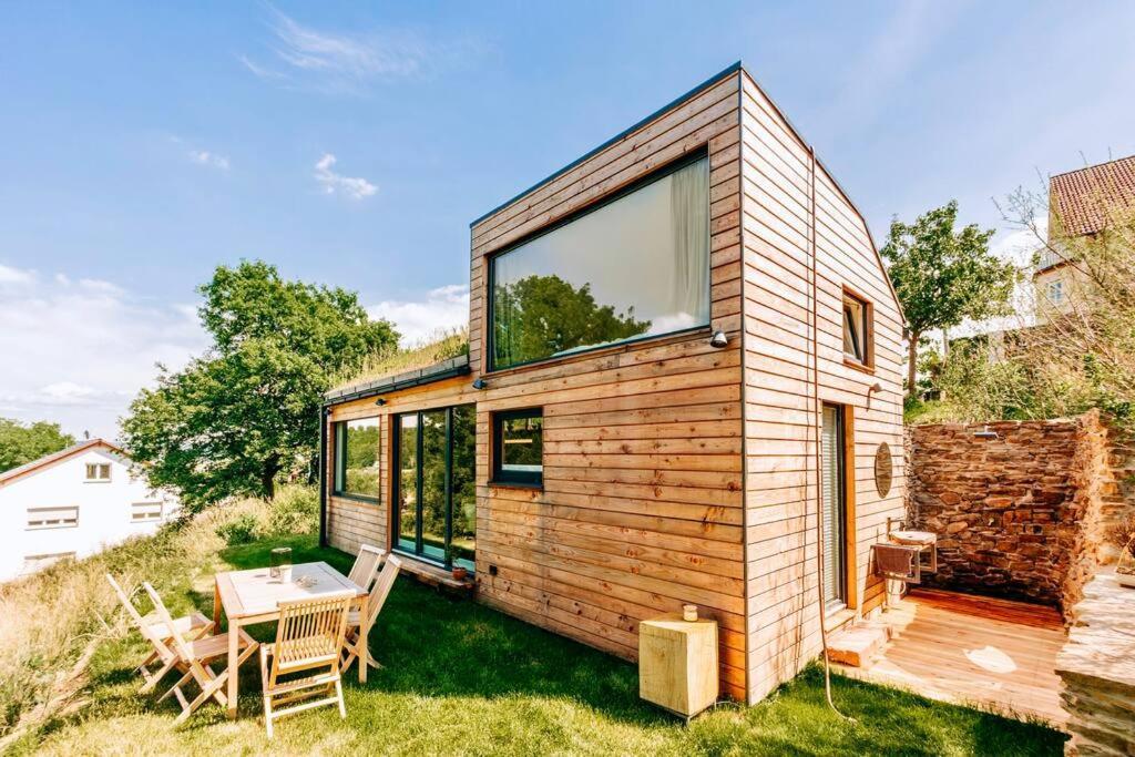 Tinyhouse Minimalus Panorama Schlafloft Im Gruenen Villa Dessighofen Exterior photo