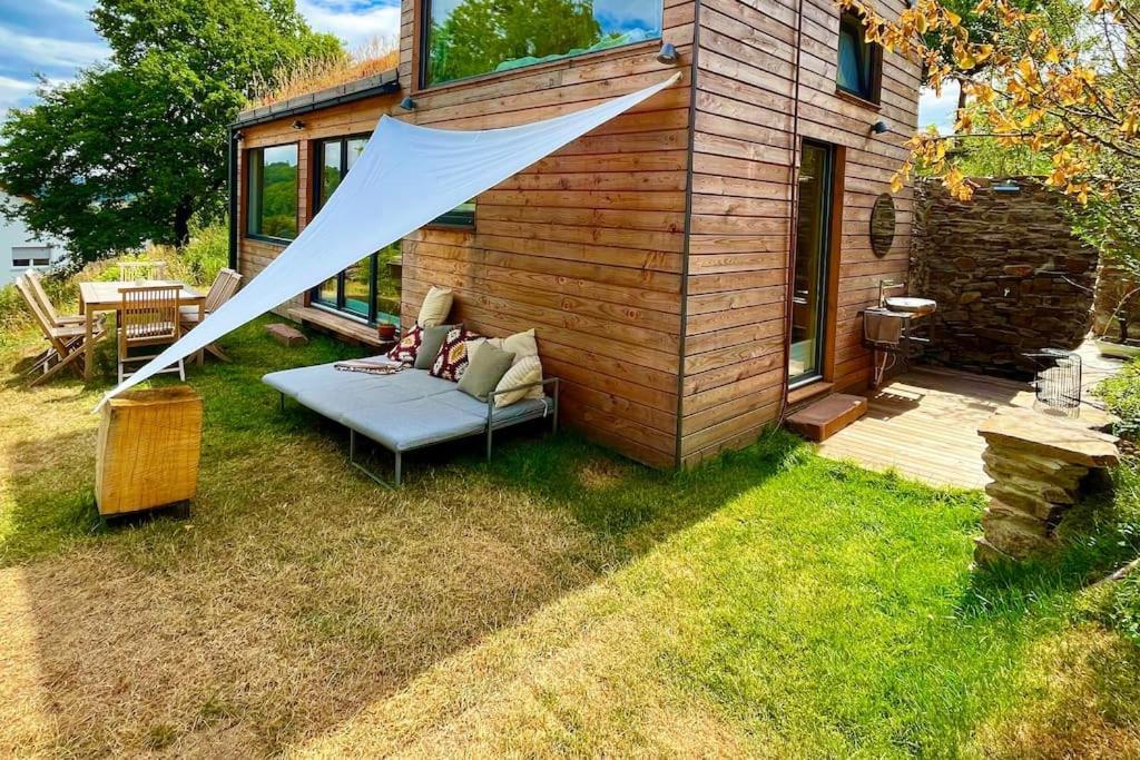 Tinyhouse Minimalus Panorama Schlafloft Im Gruenen Villa Dessighofen Exterior photo